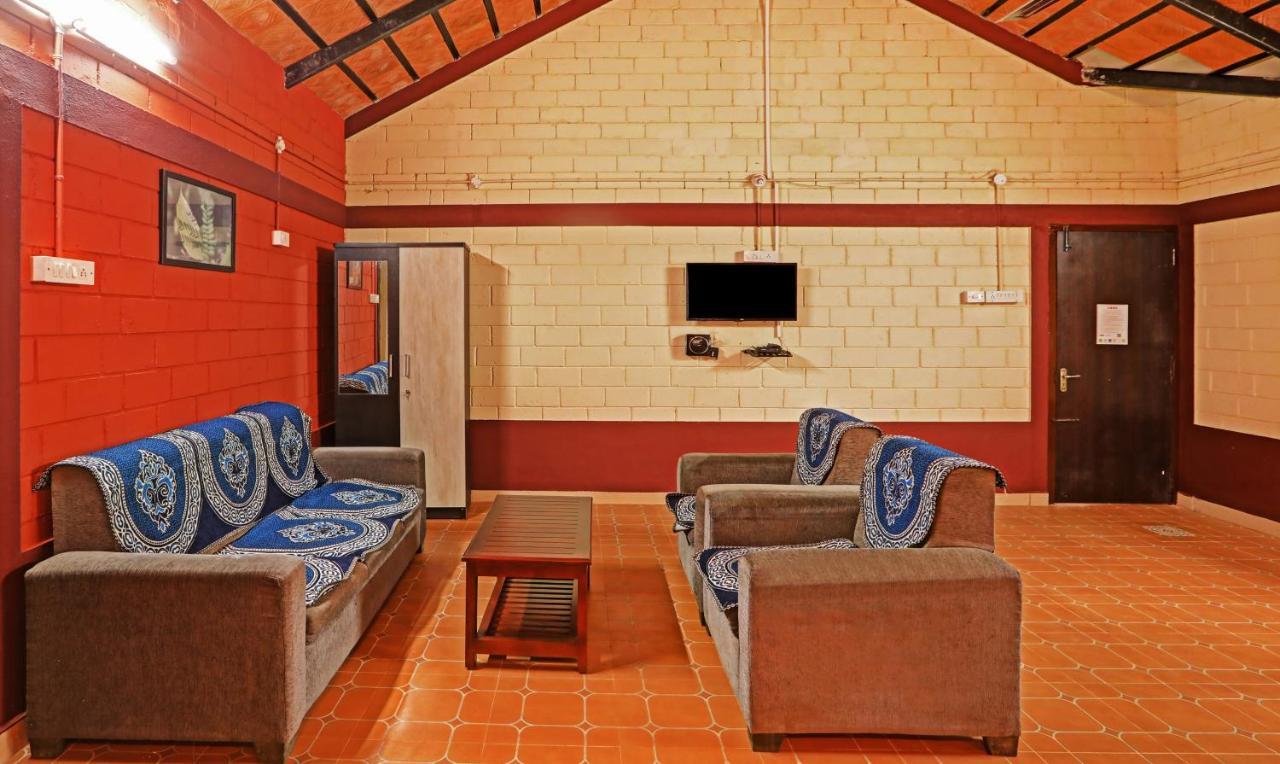 Hotel Allaranda Homestay Madikeri Exterior foto