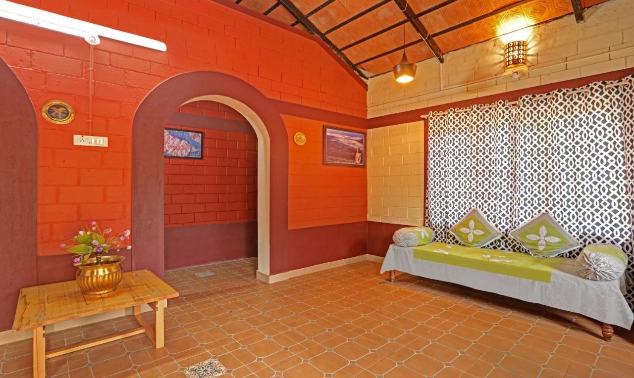 Hotel Allaranda Homestay Madikeri Exterior foto
